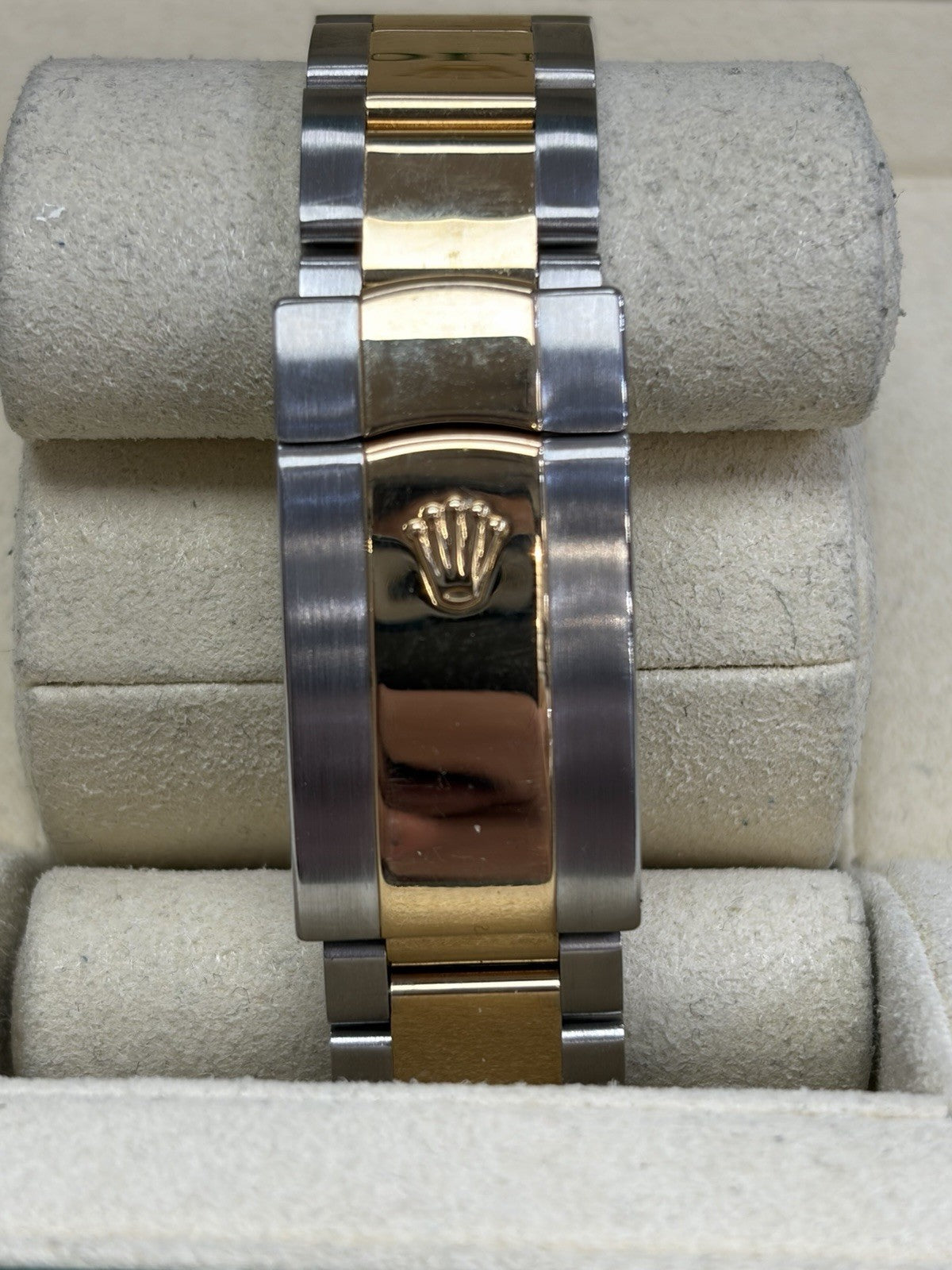 Rolex Datejust 116333 Gold and Silver Oyster Bracelet with Gold Bezel Box Papers