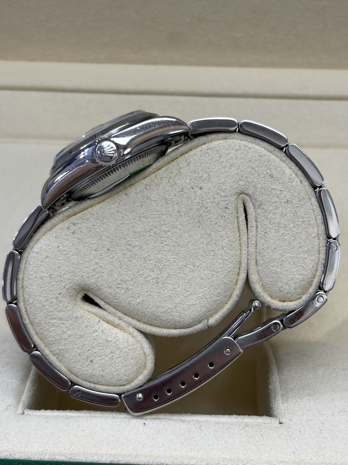 Rolex Oyster Perpetual Date 26mm 69190 Rolex Box