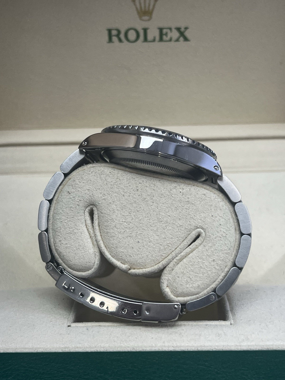 Rolex Submariner 16610 Silver Oyster Bracelet with Black Bezel Box 1989 40mm