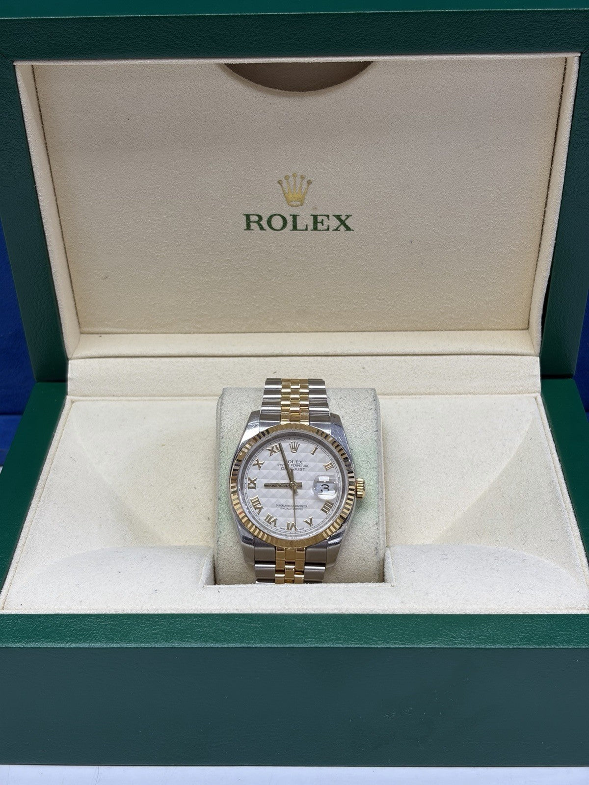 Rolex Datejust 116233 Gold and Silver Jubilee Bracelet with Gold Bezel With Box