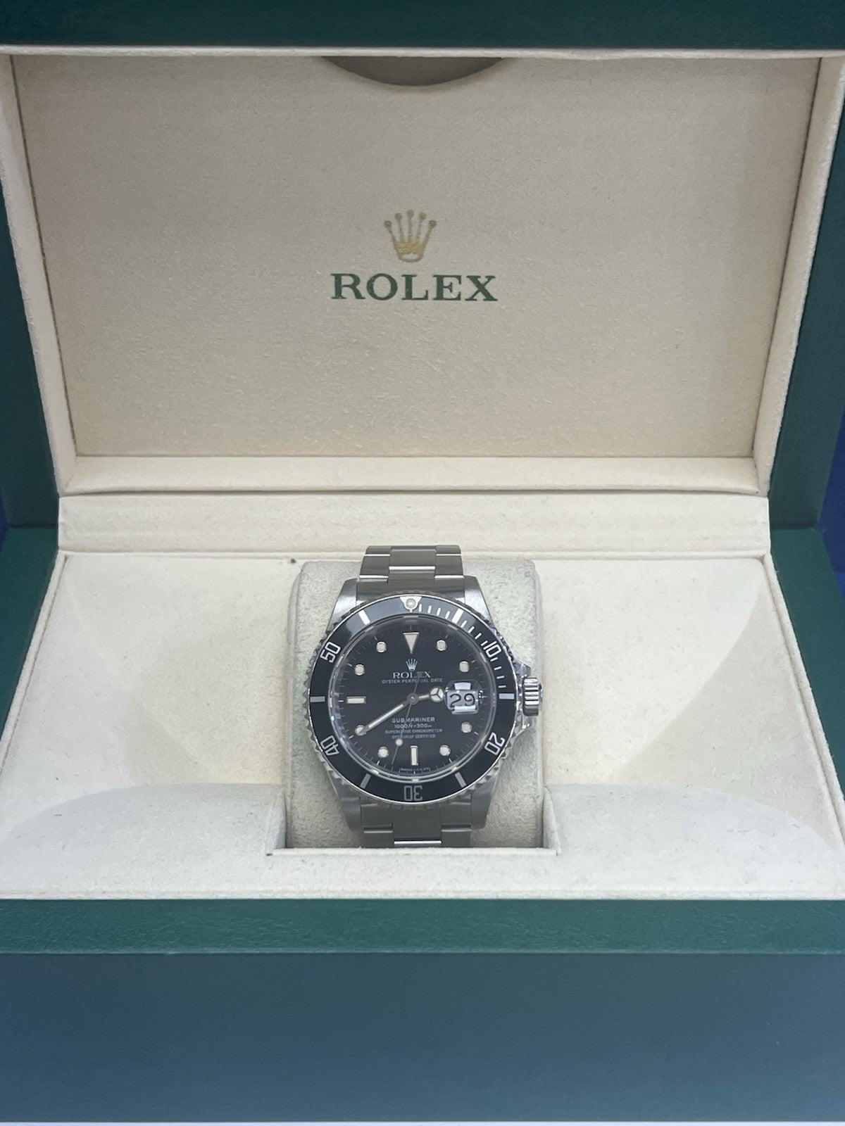 Rolex Submariner 16610 Silver Oyster Bracelet with Black Bezel Box 1989 40mm