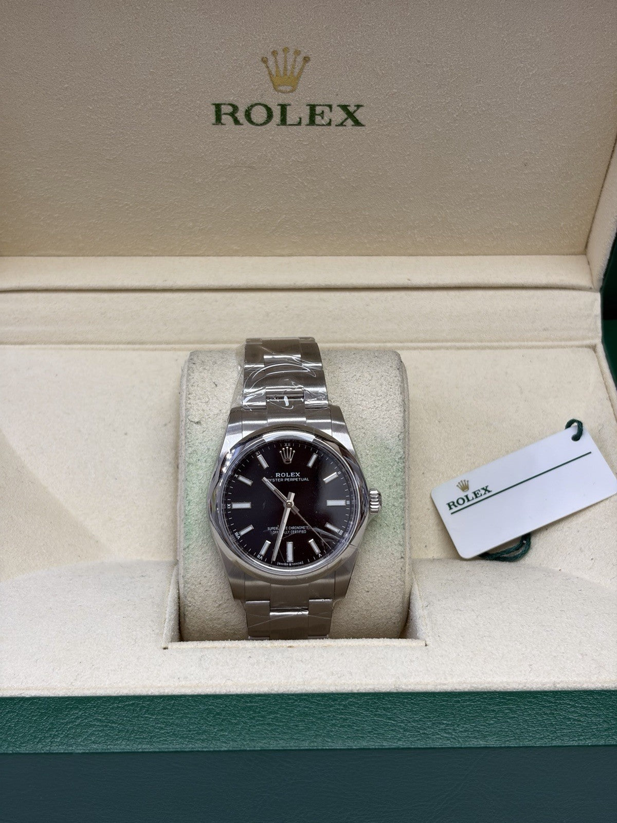 New Rolex Oyster Perpetual 124200 Silver Oyster Bracelet with Silver Bezel