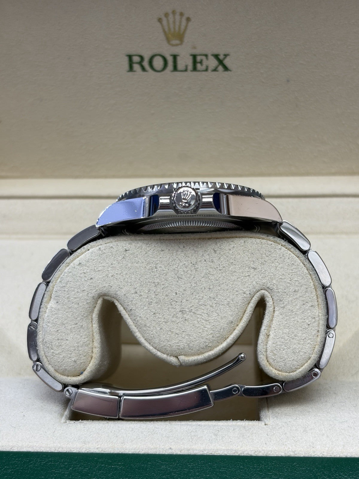 Rolex GMT-Master II 116710BLNR BATMAN Oyster Bracelet Box And Papers