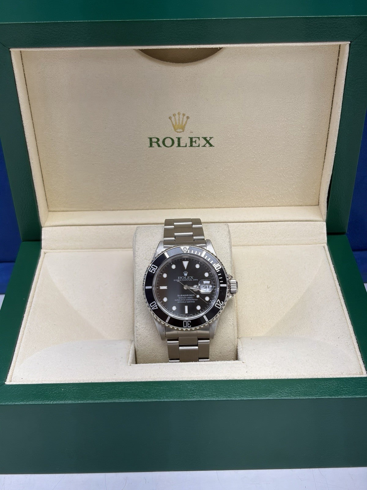 Rolex Submariner 16610LN Silver Oyster Bracelet with Black Bezel 40mm Rolex Box