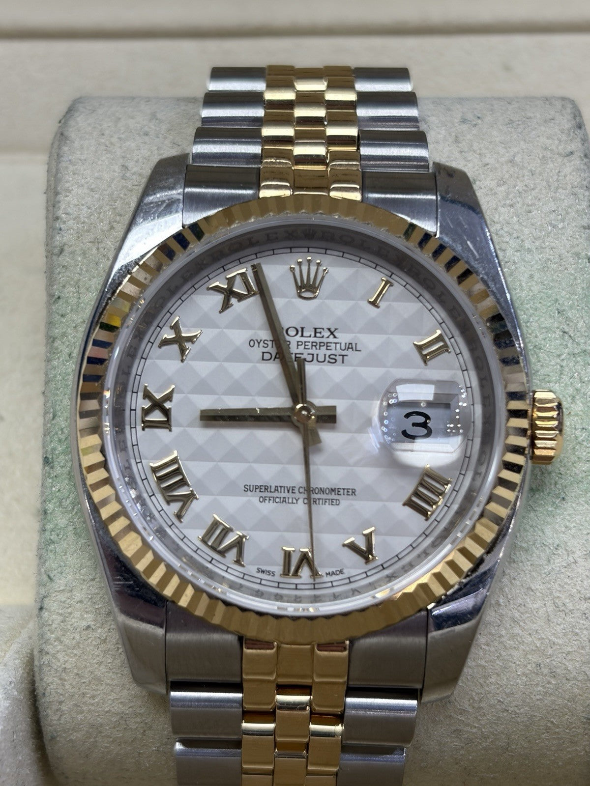 Rolex Datejust 116233 Gold and Silver Jubilee Bracelet with Gold Bezel With Box