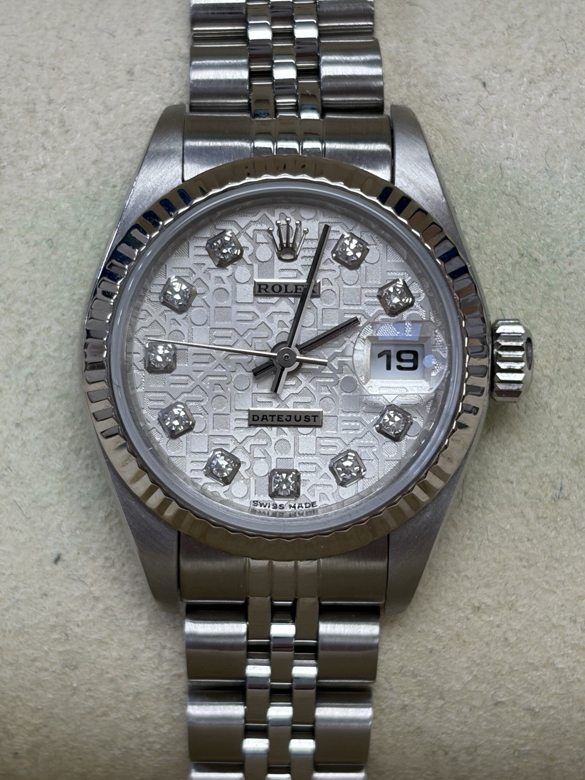 Rolex Lady-Datejust 79174 Silver Jubilee Bracelet with Silver Bezel Box & Papers