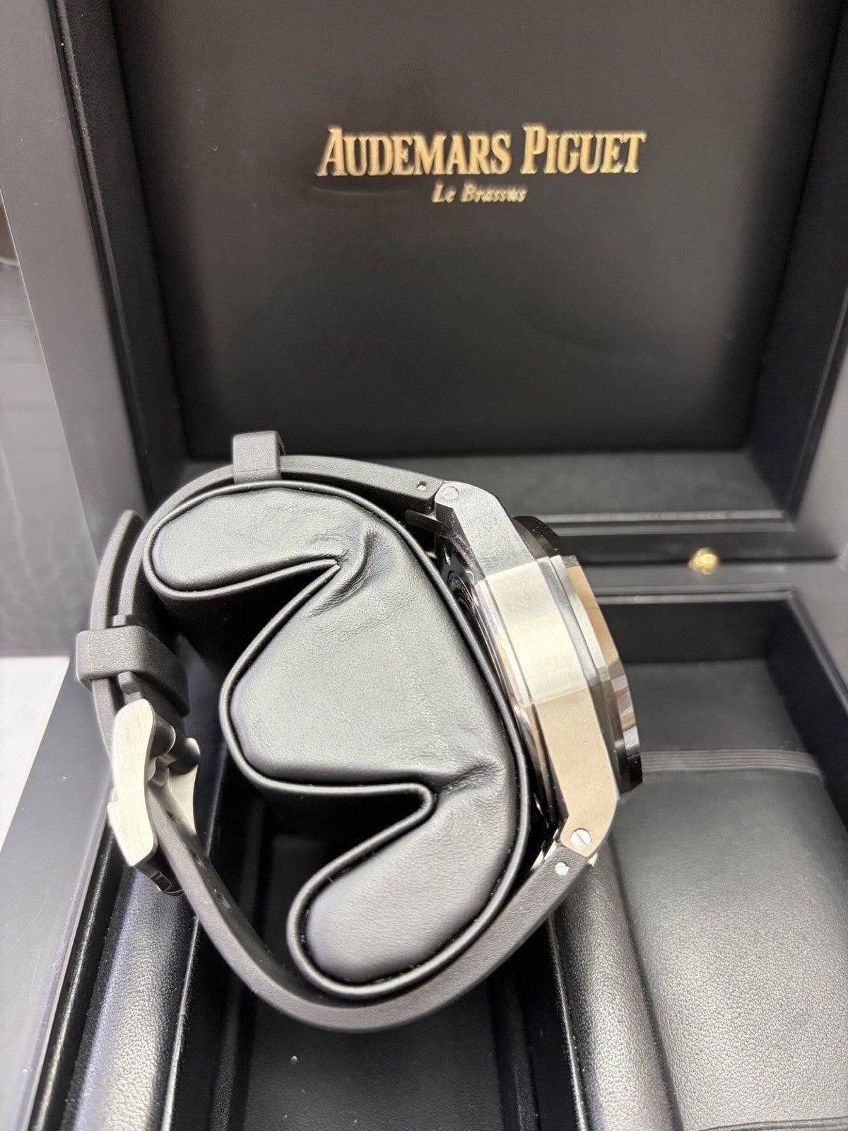 Audemars Piguet Royal Oak Offshore Panda 26400SO.OO.A002CA.01 Auto Men's 44mm